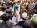 Ribuan Warga Kepung Kantor Bupati Musi Banyuasin, Tolak Penutupan Penyulingan Minyak Rakyat